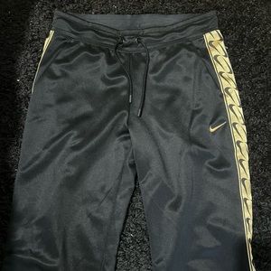 Retro Wide-Leg Nike Pants w/ Slits